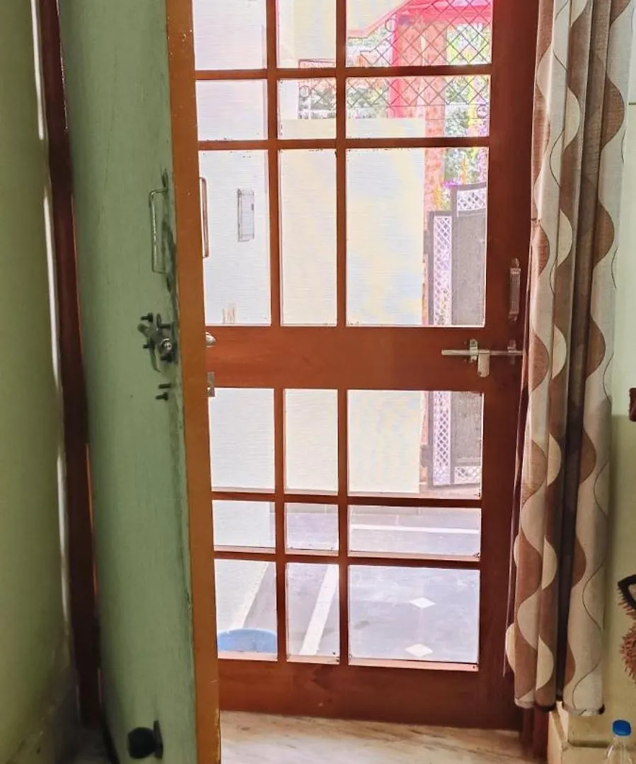 Nivedita Hotel ! Varanasi Near Kashi Vishwanath Temple, And Ganga Ghat, Fully Air-Conditioned Hotel With Special Coffee Shop & Parking Availability